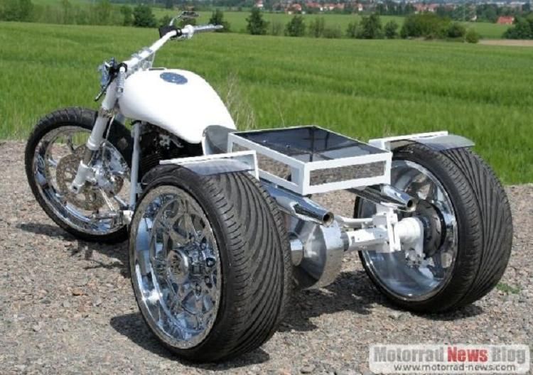 MC 00048 Harley-Davidson 1994 Softail Evo relived as ‘Chimera’ trike.jpg