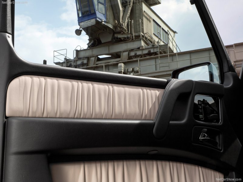 mercedes-benz-g-class-edition-select-2012-10.jpg