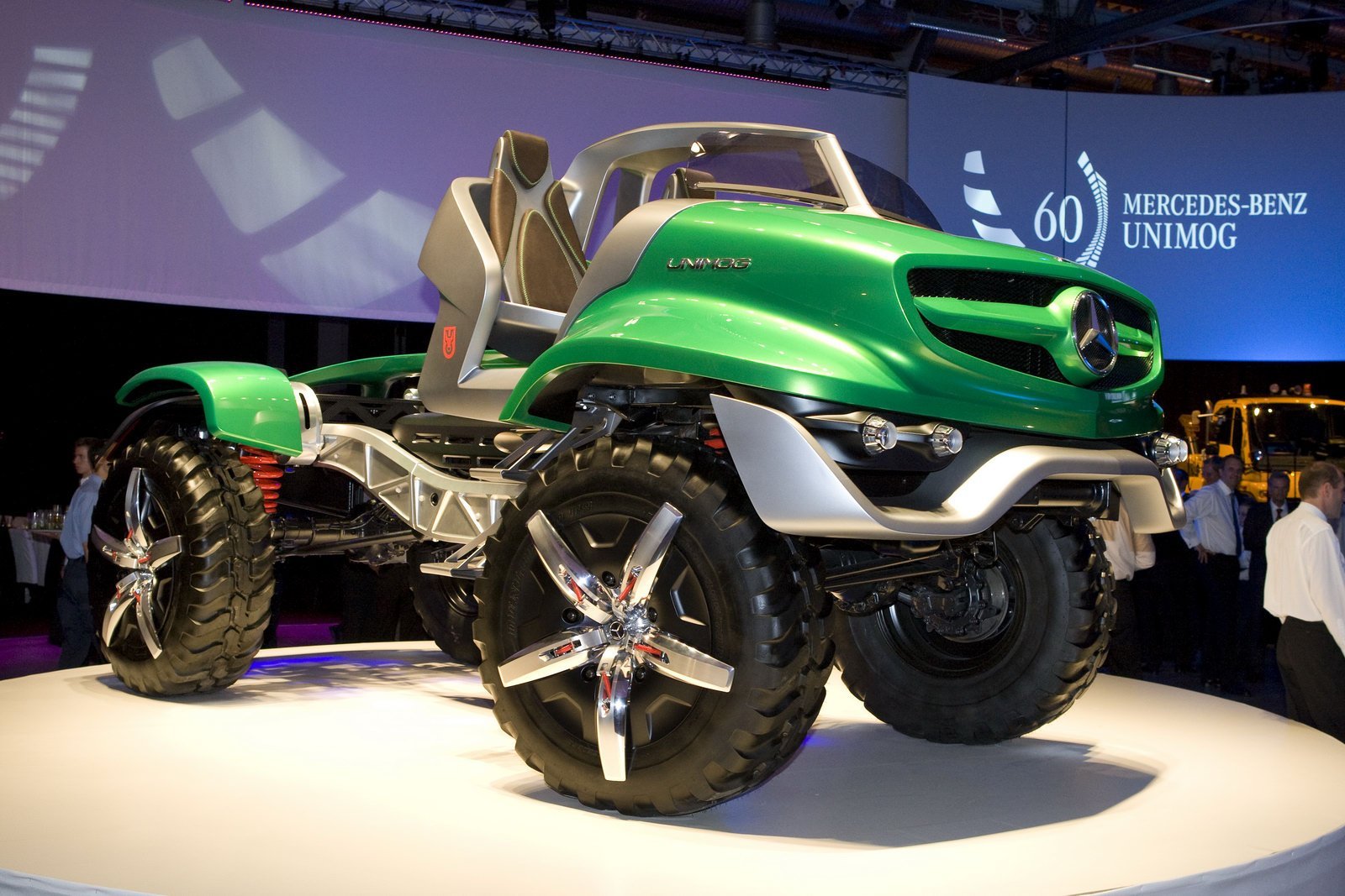 Mercedes-Unimog-Concept-Cabrio-631.jpg