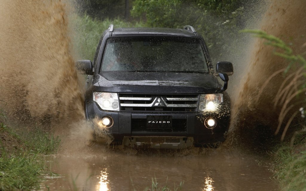 Mitsubishi-pajero-offroad-wallpaper_6812.jpg