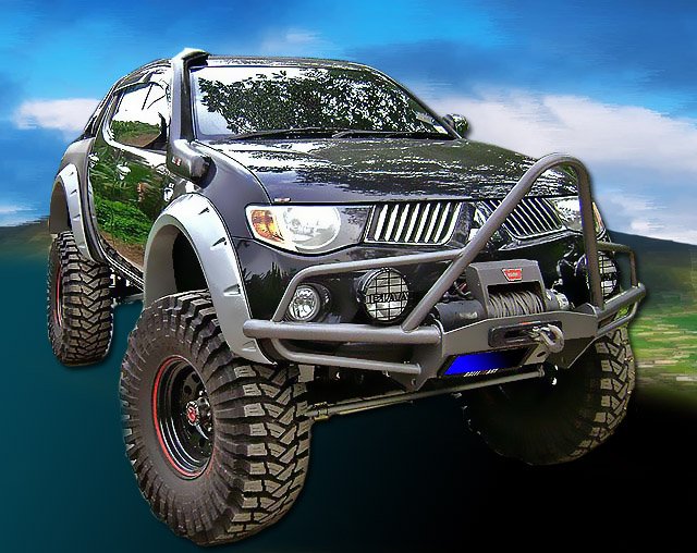 Mitsubishi-Triton FENDER FLARES.jpg