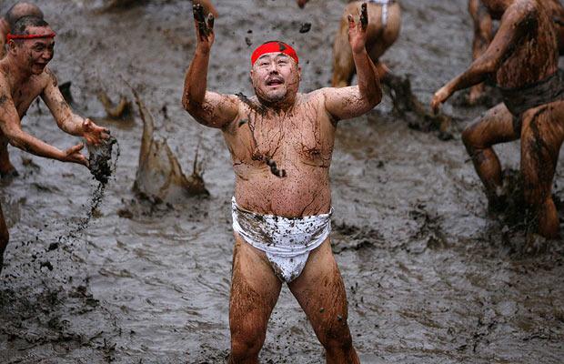 mud-shrine_1350662i.jpg