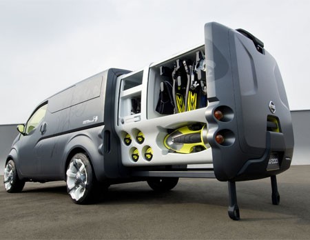 nissan-nv200-van-concept3.jpg