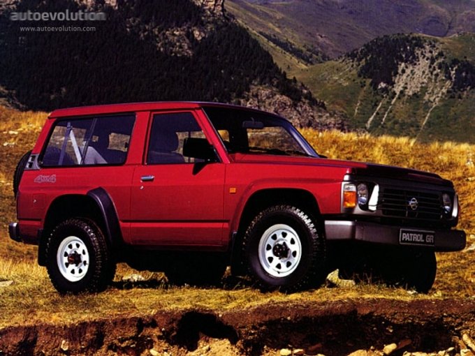 NISSANPatrolSWB-medium-1002_5.jpg