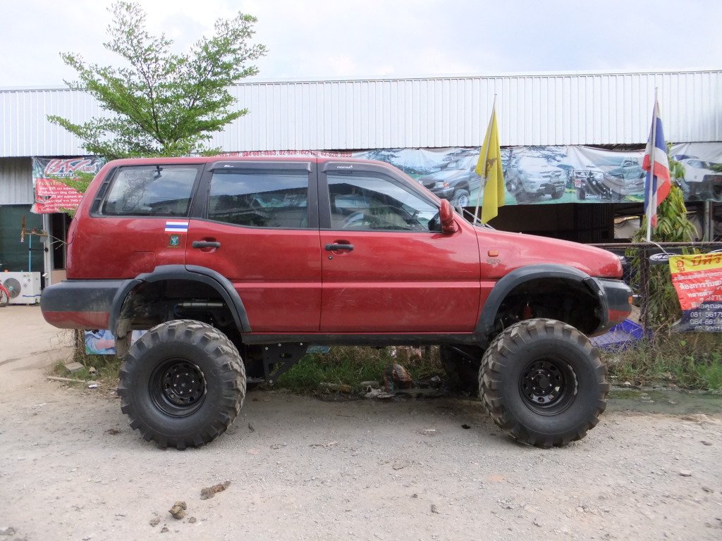 NISSANTERRANOJPG1.jpg