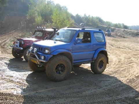 offroading-suzuki-jimny-iceland-10.jpg