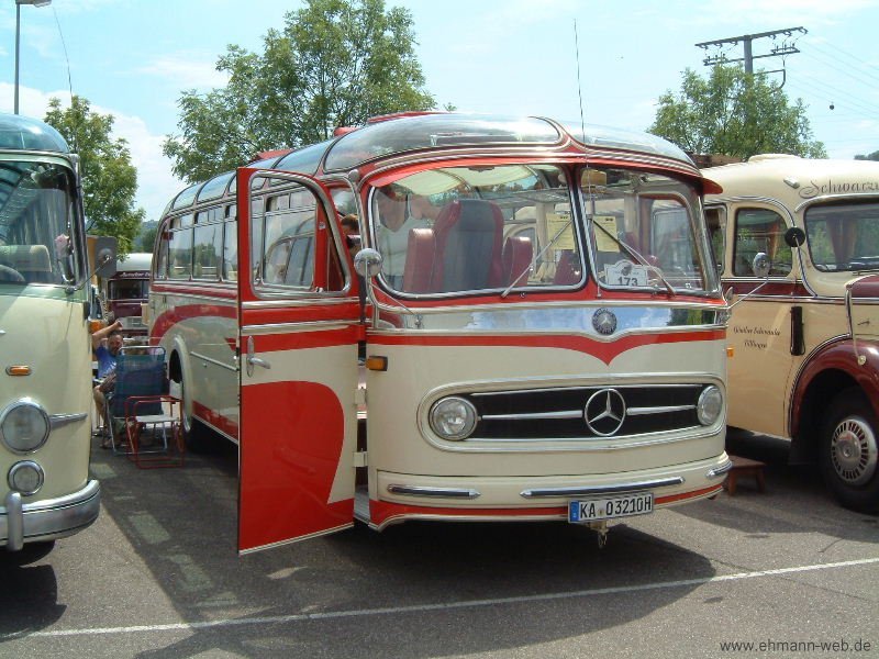 old bus.jpg