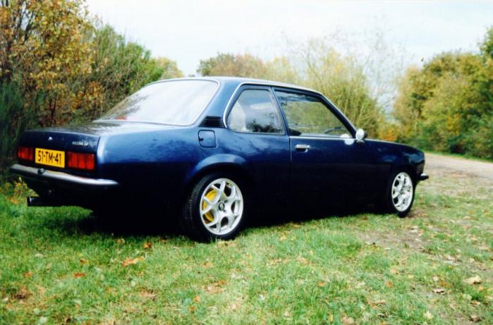 Opel-Ascona-98322.jpg