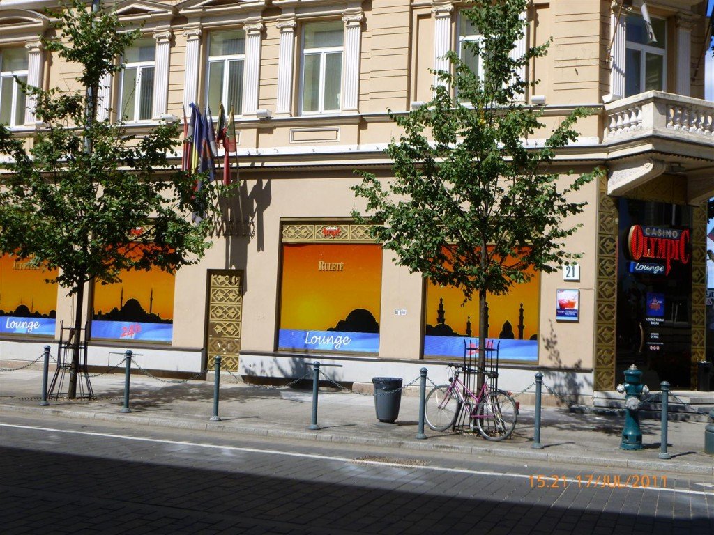 P1000476 (Large).jpg