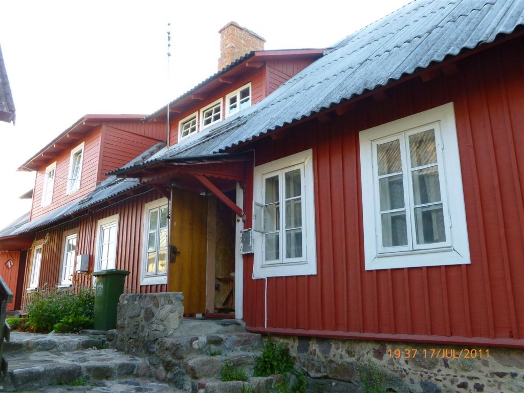 P1000525 (Large).jpg