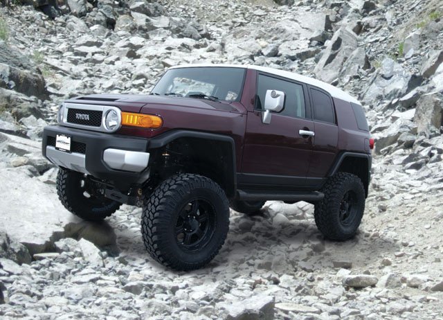 pro_comp_suspension_lift_2007_fj_land_cruiser_cruiser.jpg