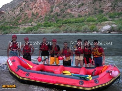 rafting2.jpg rafting2.jpg