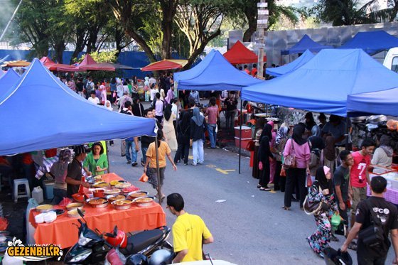 ramadan-bazaar-malaysia-3.jpg