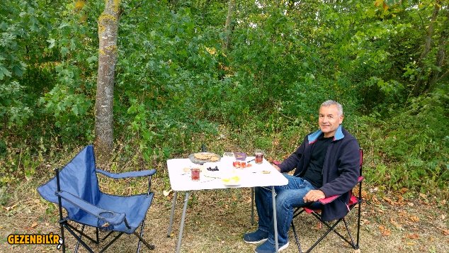 Rothenburg karavanpark kahvaltı.jpg