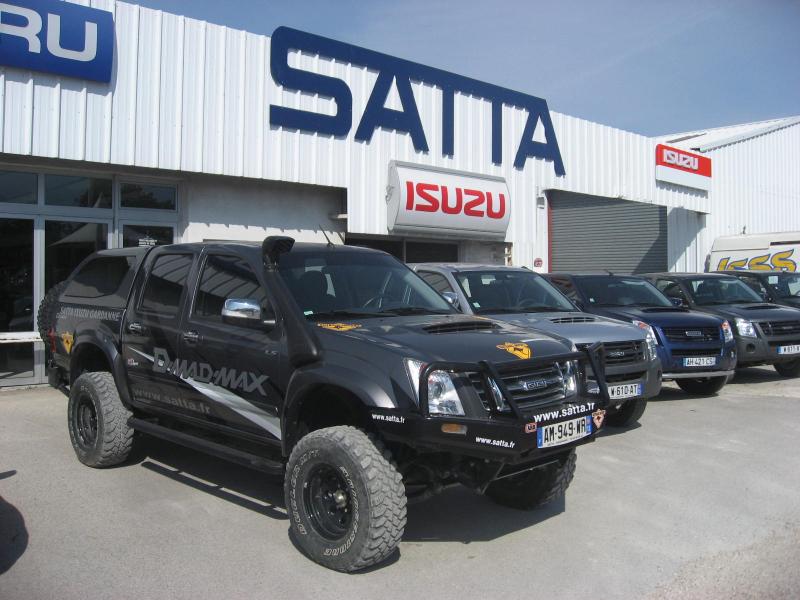 satta-Isuzu-D-MAX-SPECIAL-DMADMAX-2010-05-15-05-05-53.jpg