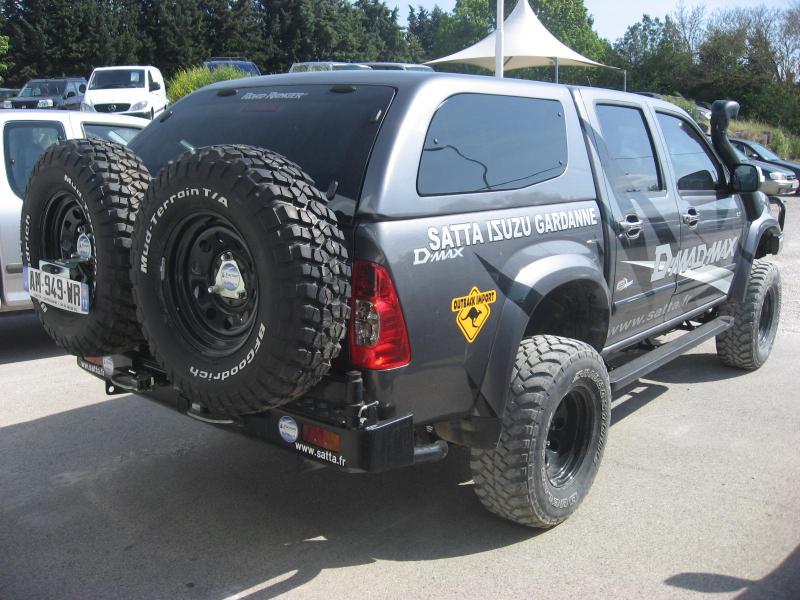satta-Isuzu-D-MAX-SPECIAL-DMADMAX-2010-05-15-05-05-58.jpg