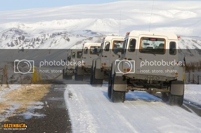 Small-Convoy_from_behind_close.jpg