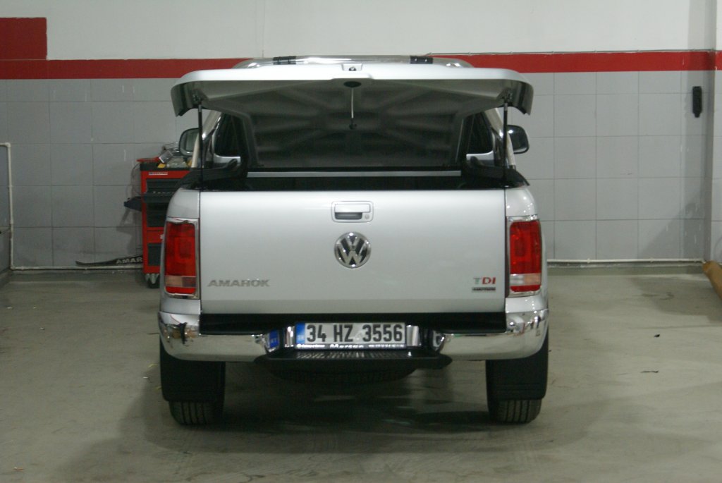 sportlid 2 oem rollbar3.jpg