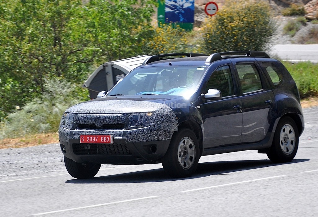 spyshots-dacia-duster-facelift-headed-to-frankfurt-1080p-1.jpg