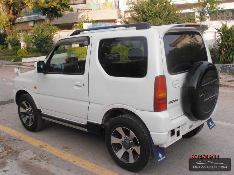 suzuki-jimny-2011-4336534.JPG