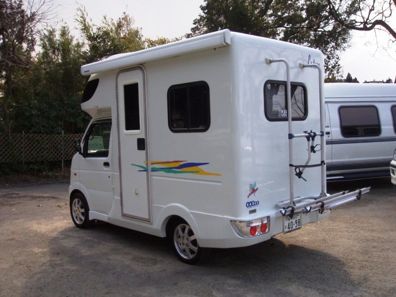 suzuki_cary_camper_2.jpg