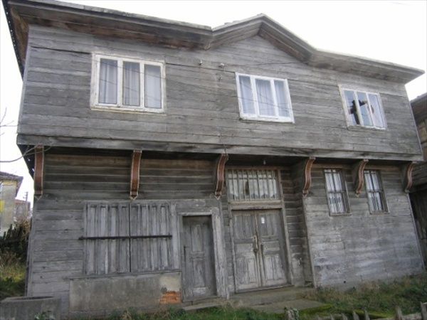 Tarihi ev