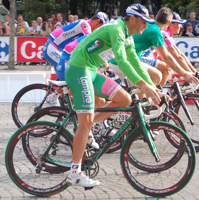TF in the green jersey Alessandro Petacchi TDF 2010 Paris