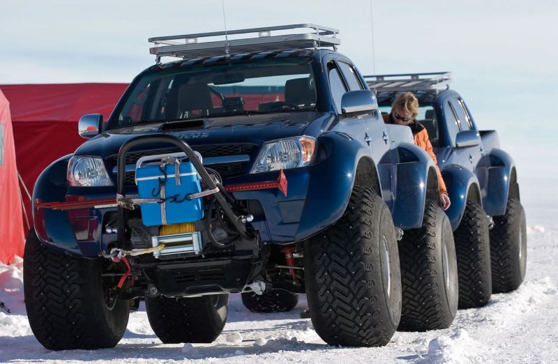 toyota-hilux-conquers-south-pole_2.jpg