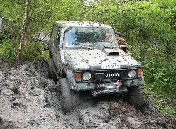 Toyota Land Cruiser 70 SER866