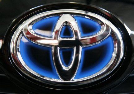 toyota-logo-glowingjpg-31b1de4047e26c94_large.jpg