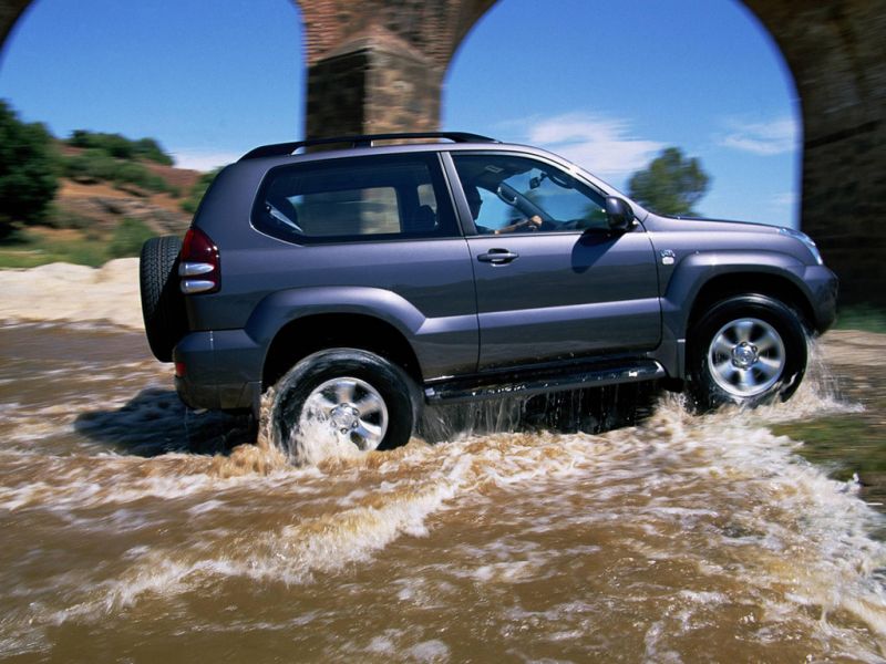 Toyota_Land_Cruiser_Prado_1.jpg