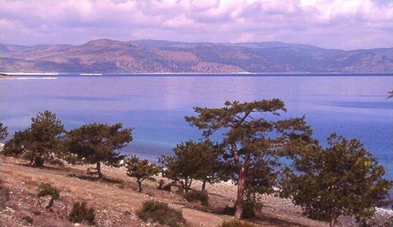 TR Burdur Yesilova Lake Salda Turkey  05.jpg
