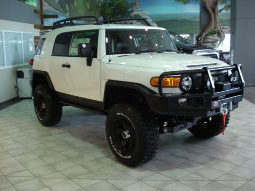 Trail Teams FJ with Lift and Wheels.jpg