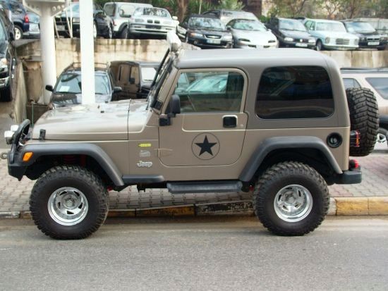 WRANGLER SAHARA 1.jpg