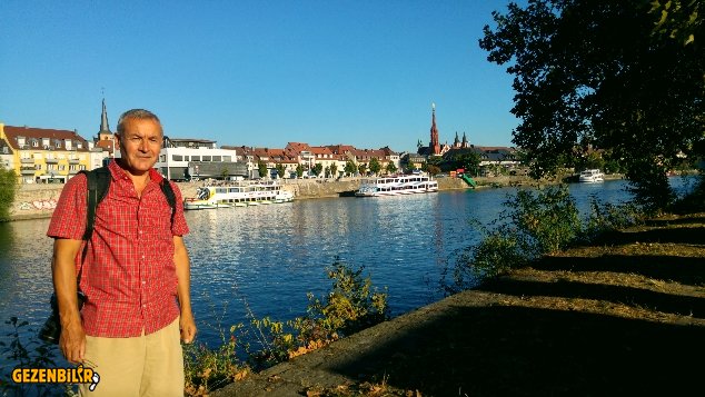 Wrzburg Main nehri kysndaki park yeri