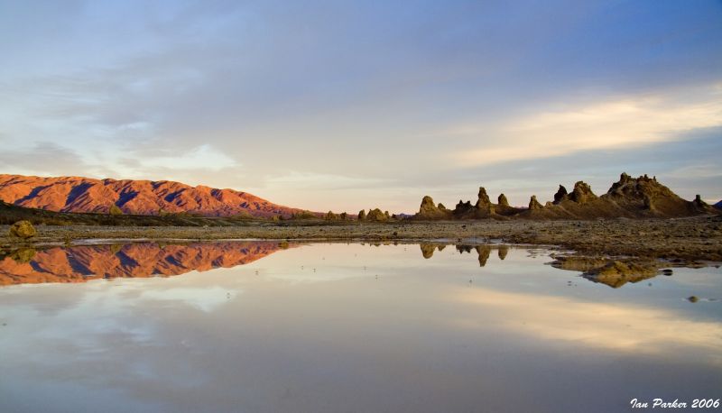 Y.Trona%20Pinnacles_sunset%20reflection.jpg