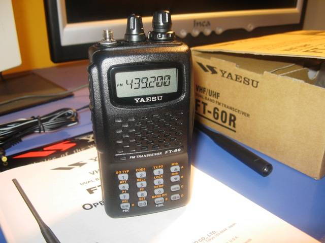 YAESU-FT-60R.jpg