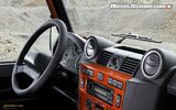 and-Rover-Defender-Fire-Ice-Editions-widescreen-05.jpg