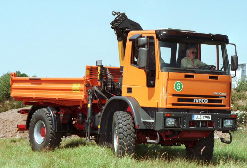 Iveco-iveko-Trakker.jpg