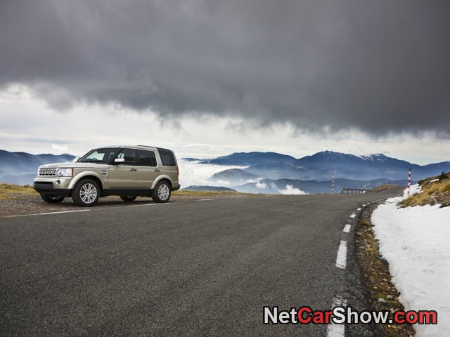 Land_Rover-Discovery_4_2010_photo_05.jpg