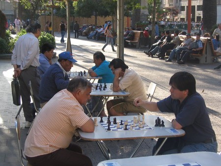 plazadearmassantiago4ou.jpg