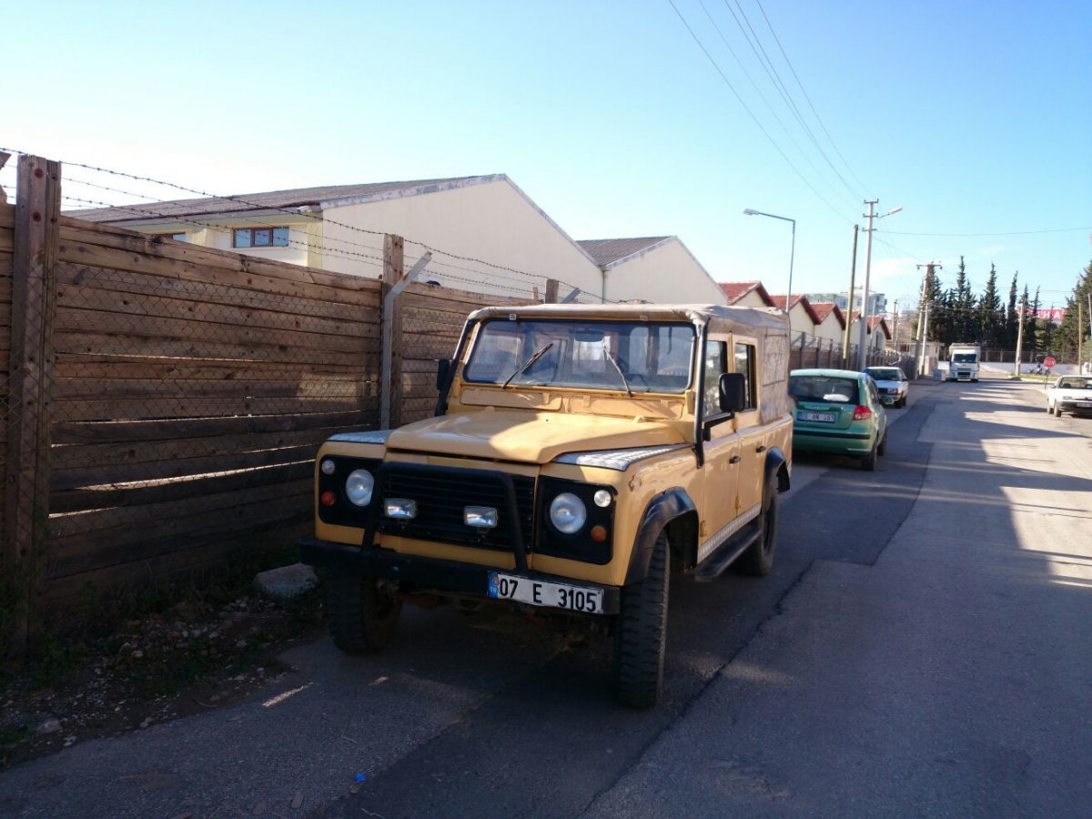 g8ZEV5.jpg