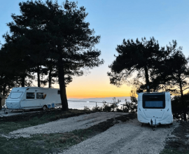 Mola Camping